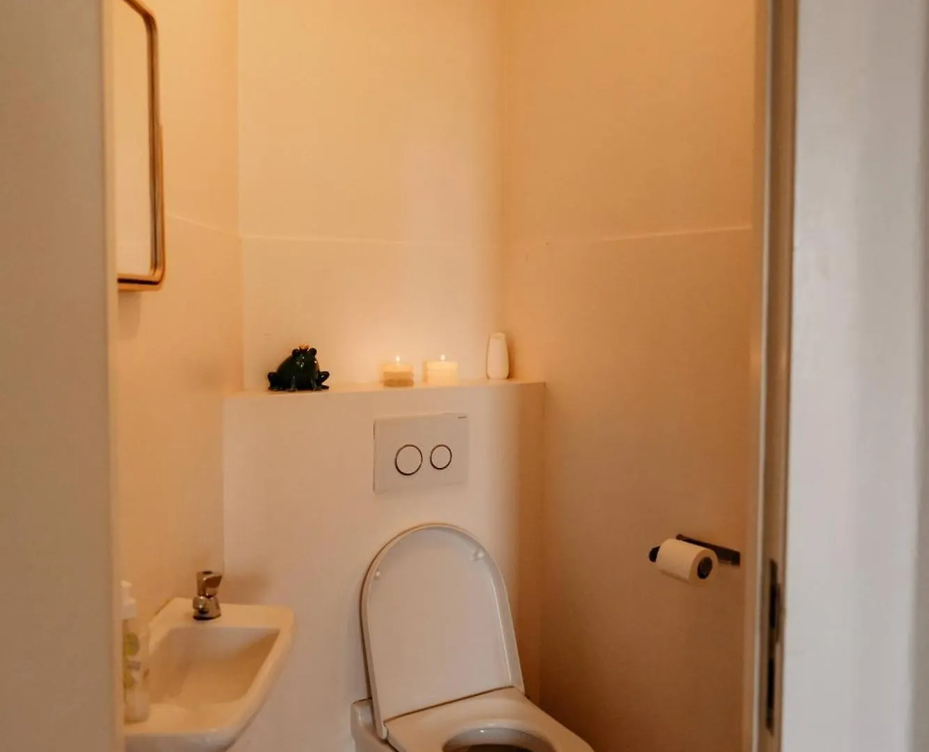 Zonnig Appartement Met Prachtig Uitzicht Op A+Locatie Antwerp 0*,  Belgium